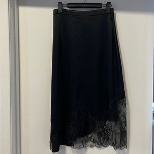 Aritzia Wilfred silk skirt with lace detailing